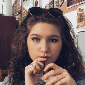 Ashton Edminster, 26 (Folk Singer)