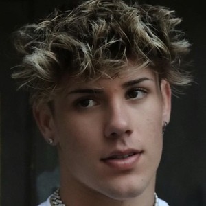 Ashton Pavlow image 6