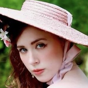 Asta Darling image 3