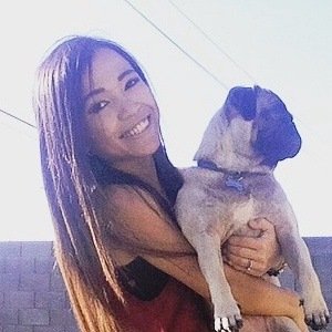 Asta Young, 33 (現實之星)