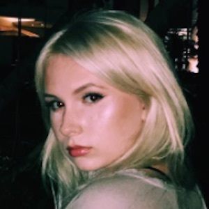 Athena Skye, 26 (YouTube明星)