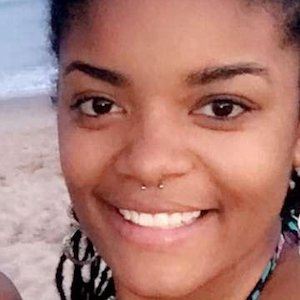 Atiyana Crawley, 33 (YouTube明星)