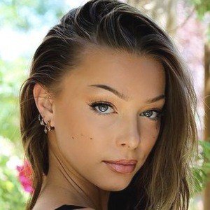 Aubrey Destremps, 28 (Instagram明星)