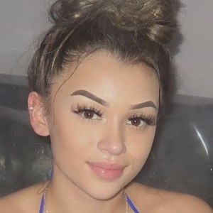 Aubrie Wagor, 20 (TikTok Star)