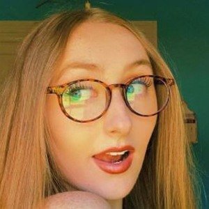 Audrey Hope, 22 (Movie Actress)