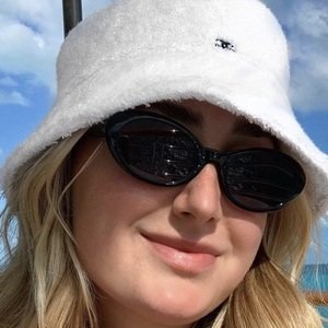 Audrey Peters, 28 (TikTok明星)