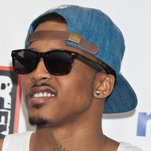 August Alsina, 33 (R&B歌手)