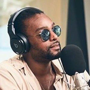 Austin Brown, 38 (流行歌手)