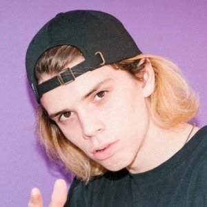 Austin Porter, 28 (流行歌手)