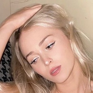 Autumn Rhodes image 3