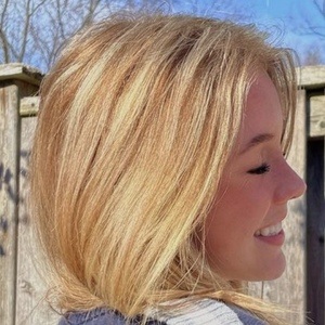 Ava Mistruzzi image 3