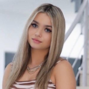 Ava Monpere image 6