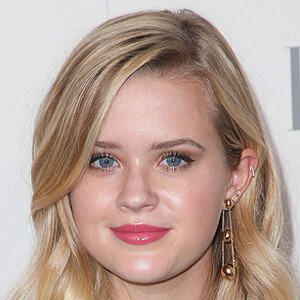 Ava Phillippe image 4