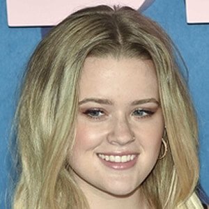 Ava Phillippe image 5