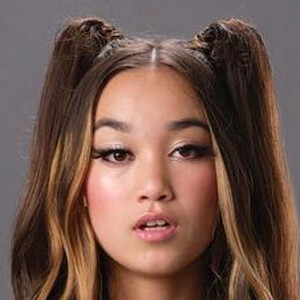 Ava Ro image 3