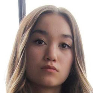 Ava Ro image 5