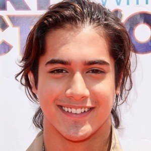 Avan Jogia, 33 (Телеактер)
