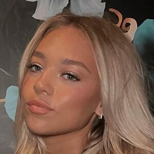 Avery Kroll, 20 (Звезда Тиктока)