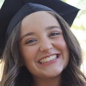 Avery Winter, 23 (流行歌手)