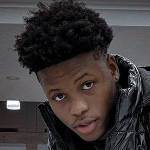 AveryB, 26 (YouTube Star)