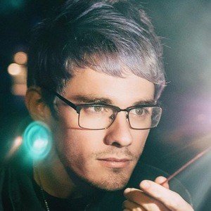 Awsten Knight, 32 (Rock Zangers)