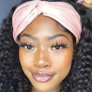 Ayanna Sabrina, 24 (TikTok明星)