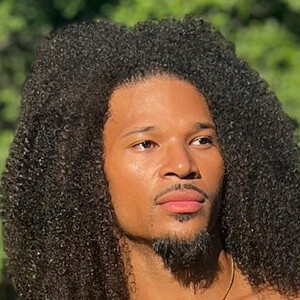 Ayinde Warren image 6