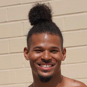 Ayinde Warren, 30 (健身教練)