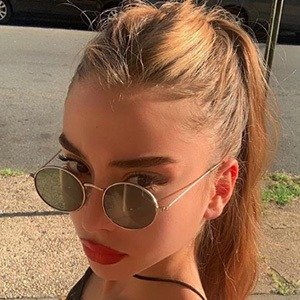 Ayla Weissman, 25 (Instagram Star)