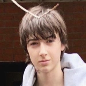 Aymeric Jett Montaz, 21 (TV Schauspieler)