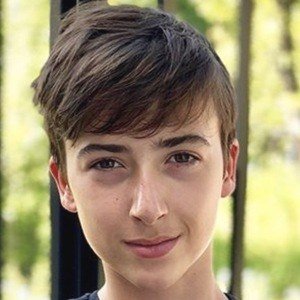 Aymeric Jett Montaz, 21 (Actor de Televisión)