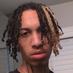 Ayo Bowles, 28 (YouTube明星)