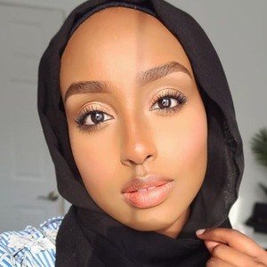 Aysha Harun, 28 (YouTube Star)