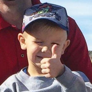 Az Tannerites, 13 (YouTube明星)