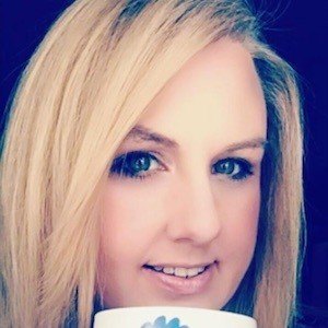 Az4angela, 51 (Star di YouTube)