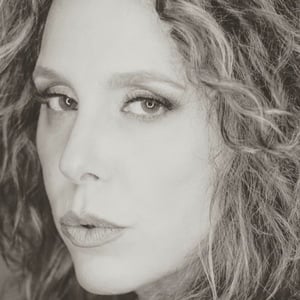 Azela Robinson image 6