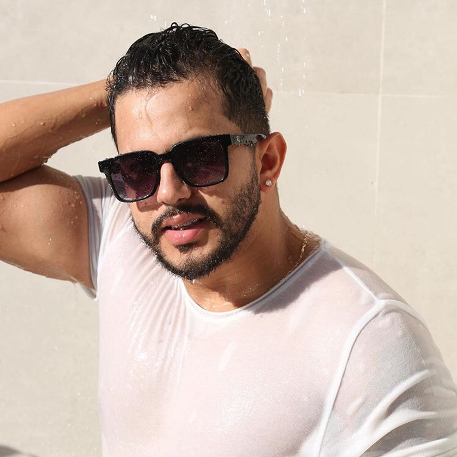 Babal Guimarães, 33 (TV Show Host)