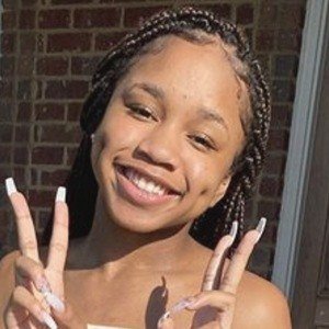 BabyMagic, 19 (YouTube-ster)