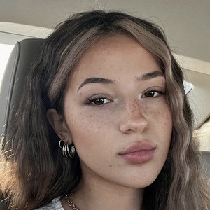 Bailee Edelen, 20 (TikTok明星)