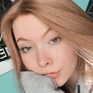 Bailey Hurley, 23 (TikTok Star)