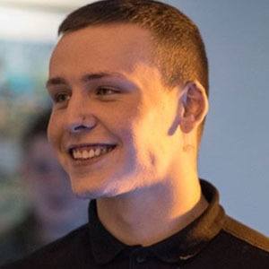 Bailey Nelsen, 26 (Pop Singer)