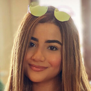 Bárbara Camila, 22 (Instagram明星)