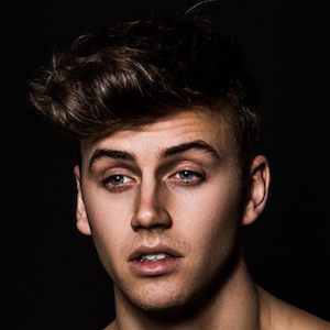 Barney Banks, 34 (Instagram明星)