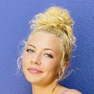 Baylee Morrison, 21 (Pop Singer)