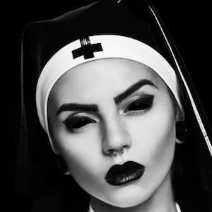 Beatriz Mariano, 31 (Photographer)