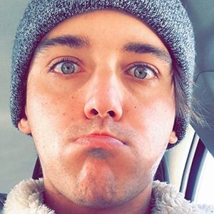 Beau Brooks, 32 (YouTube-ster)
