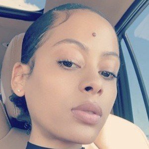 Beauti-is Her-name, 37 (YouTube明星)