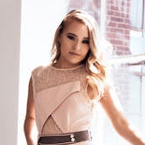 Beauty In Distress, 24 (YouTube Star)