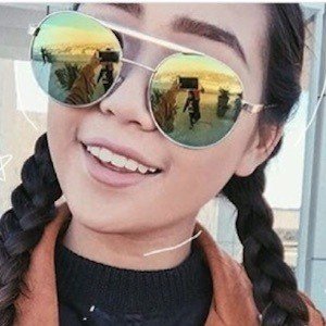 BeautybyBriddy, 25 (YouTube Star)