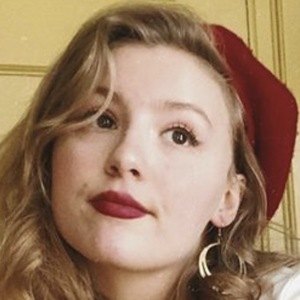 Bebe Wood, 24 (Actriz de Televisión)